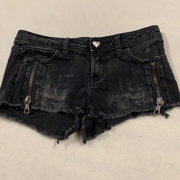 princess vera wang Pants - Princess Vera Wang Black Distressed Jean Shorts